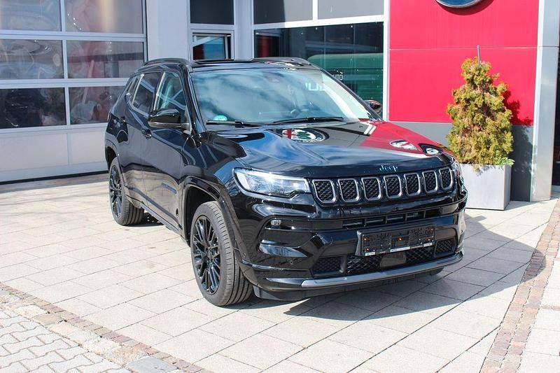Gebraucht Jeep Compass 179 PS (131 kW) 2022 Schwarz SUV