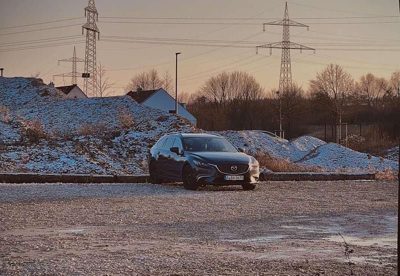 Grau Gebraucht 2015 Mazda 6 Sports-Line Kombi | 9.500 € (Guter Preis) - Bild 1/4