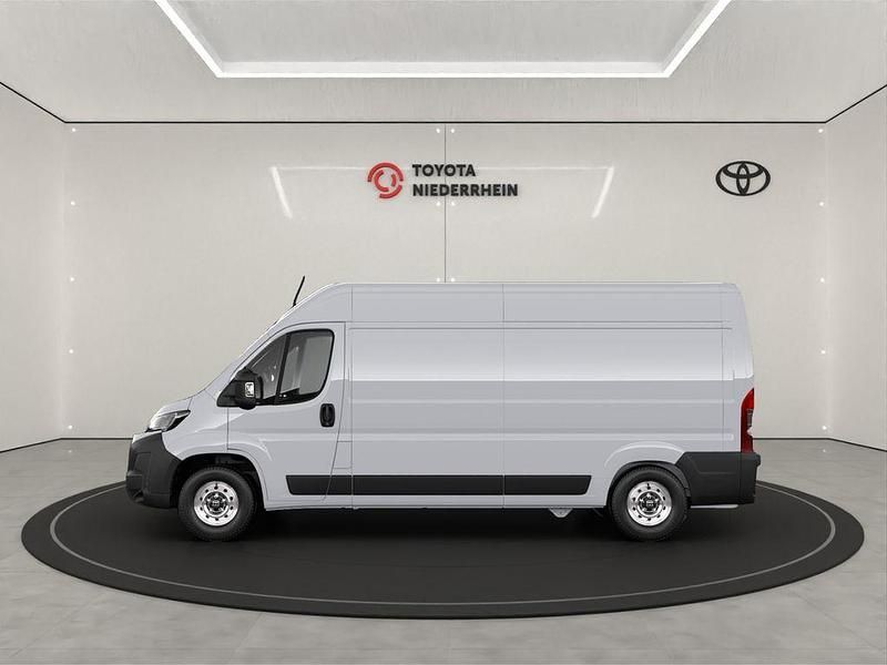 Gebraucht Toyota Proace 140 PS (102 kW) 2024 Weiss Van / Kleinbus