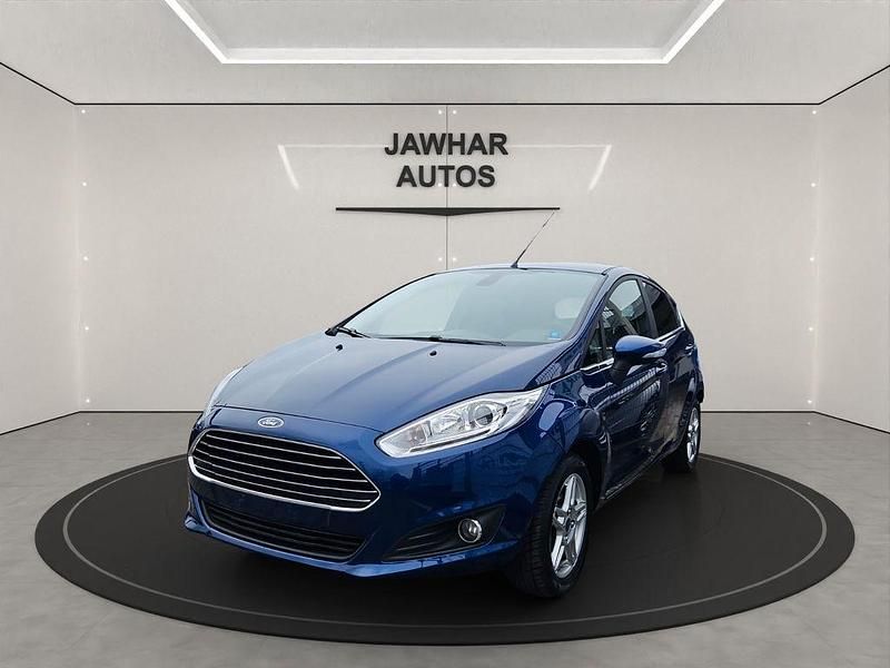 Gebraucht Ford Fiesta Titanium 101 PS (74 kW) 2014 Blau Kleinwagen