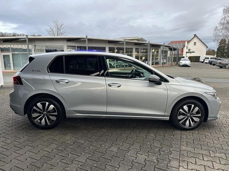 Gebraucht VW Golf VIII Goal 116 PS (85 kW) 2024 Silber Limousine