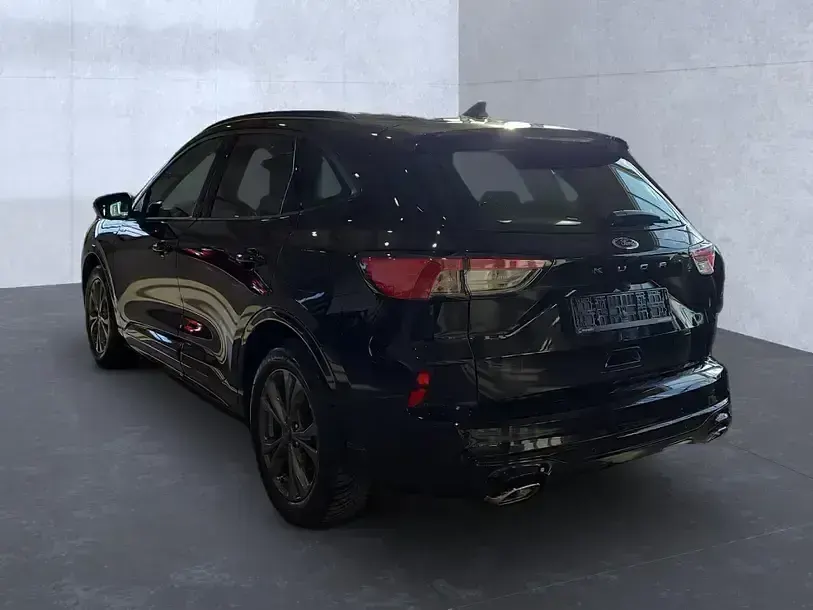Gebraucht Ford Kuga ST-Line 150 PS (110 kW) 2023 Obsidianschwarz (metallic) SUV