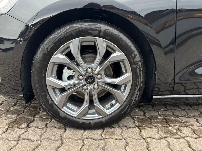 Gebraucht Ford Focus ST-Line 125 PS (91 kW) 2024 Schwarz Limousine