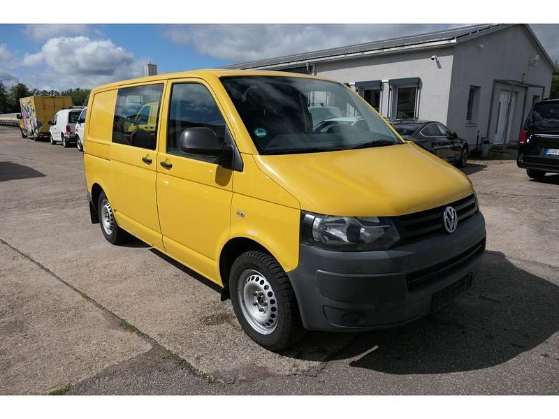 Gebraucht VW T5 84 PS (61 kW) 2012 Ginstergelb r1032 Van