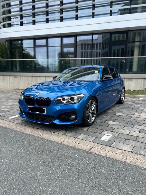 Gebraucht BMW 118 Shadowline 136 PS (100 kW) 2018 Blau Kleinwagen