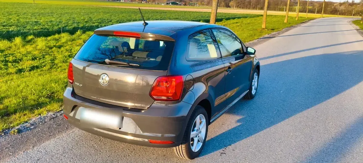 Second-hand VW Polo 60 CP (44 kW) 2016 Gri Hatchback