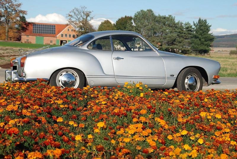 Silber Gebraucht 1970 VW Karmann Ghia Karmann Coupé | 19.800 € - Bild 1/4