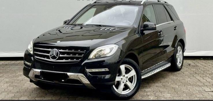 Schwarz Gebraucht 2014 Mercedes 350 SUV | 27.000 € - Bild 1/4