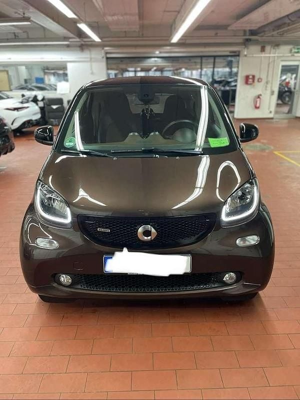 Braun Gebraucht 2019 Smart ForTwo Coupé Brabus Coupé | 12.699 € (Fairer Preis) - Bild 1/4