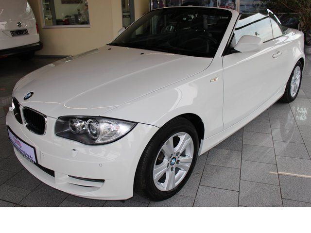 Weiß Gebraucht 2010 BMW 118 Cabriolet Cabrio | 13.888 € (Etwas zu teuer) - Bild 1/4