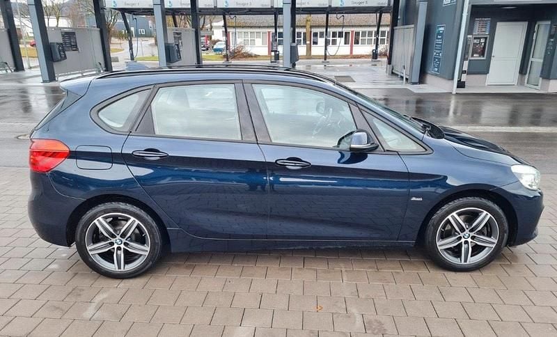 Gebraucht BMW 218 Active Tourer Efficient Dynamics 136 PS (100 kW) 2017 Blau Van / Kleinbus