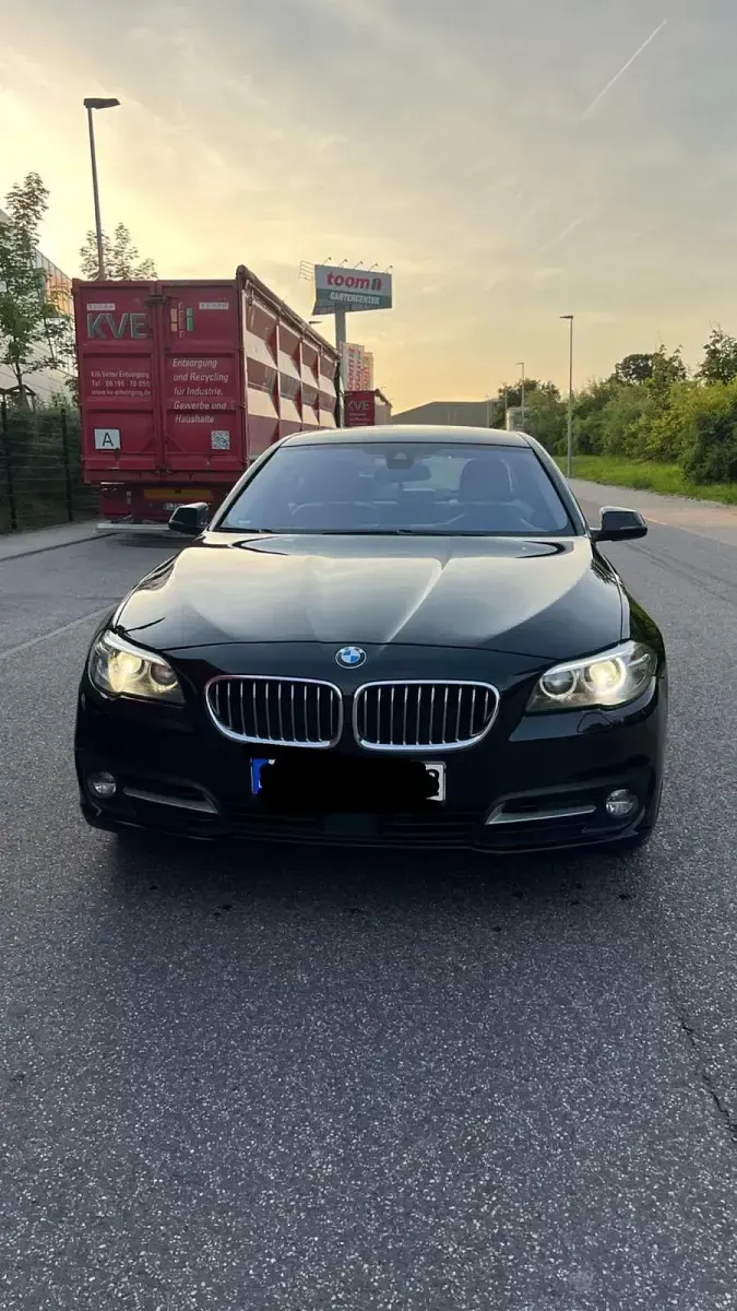Gebraucht BMW 520 2015 Schwarz Limousine