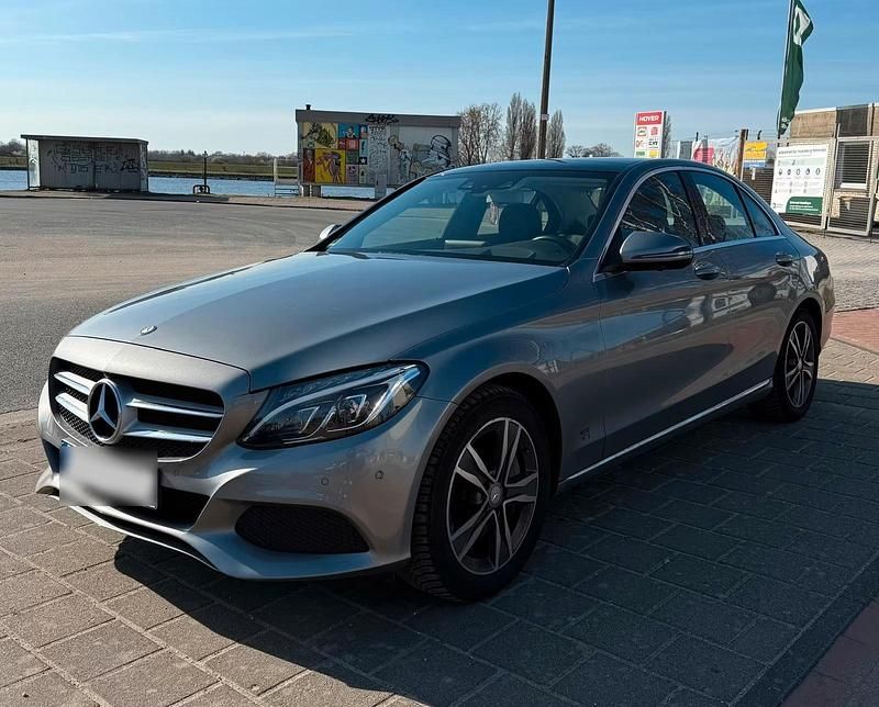 Gebraucht Mercedes C400 333 PS (244 kW) 2015 Silber Limousine