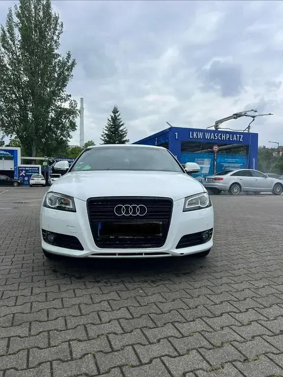 Używany Audi A3 125 KM (91 kW) 2009 Biały Hatchback