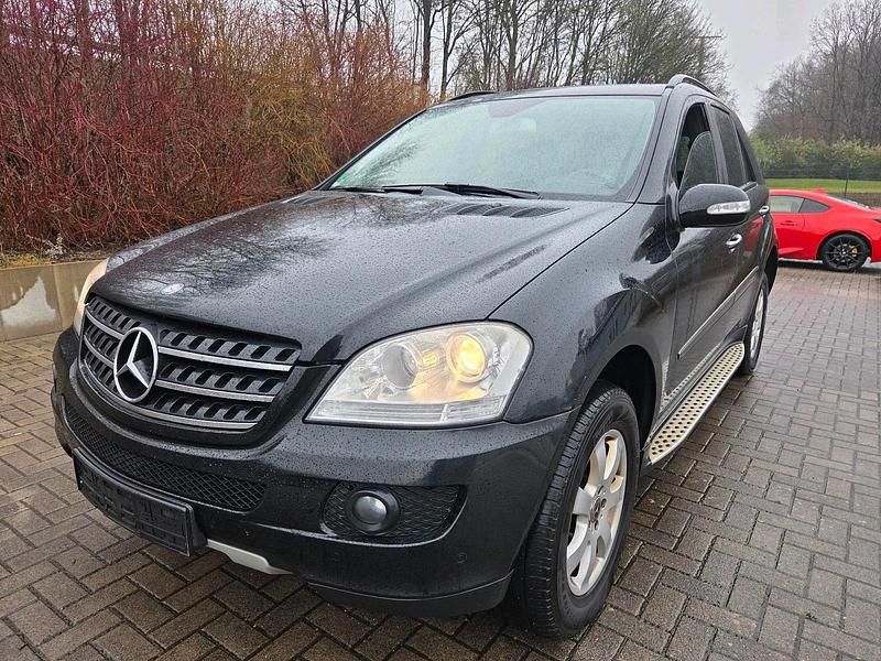 Schwarz Gebraucht 2008 Mercedes ML280 SUV | 4.900 € (Superpreis) - Bild 1/4