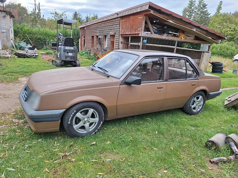 Gebraucht Opel Ascona 90 PS (66 kW) 1988 Braun Limousine