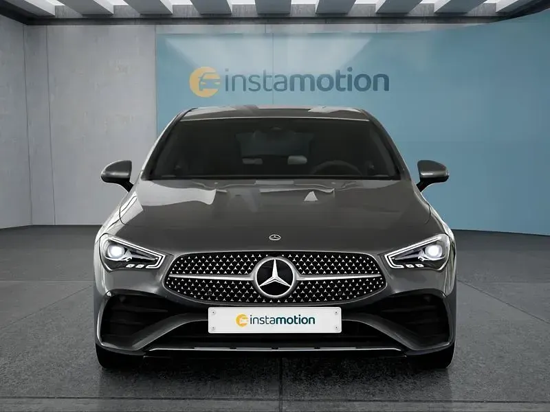Gebraucht Mercedes CLA200 163 PS (119 kW) 2025 Grau Limousine