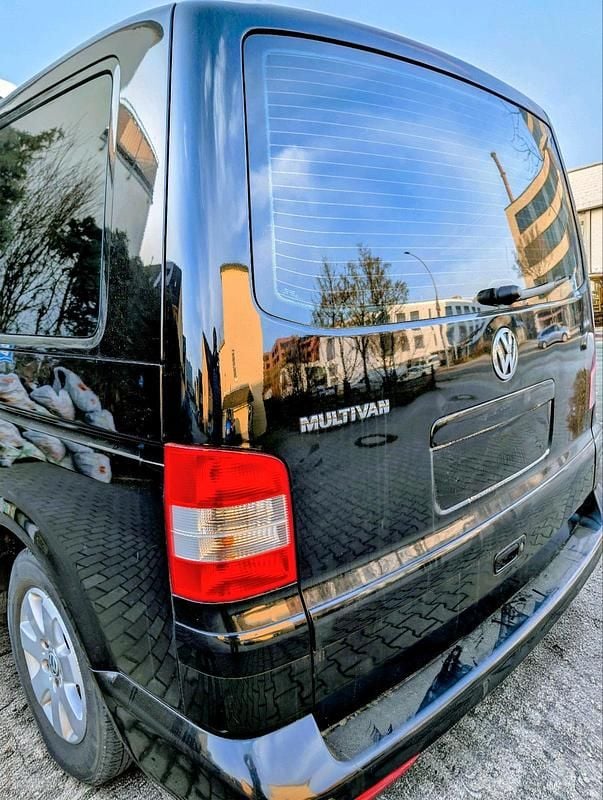Gebraucht VW Multivan 185 PS (136 kW) 2004 Schwarz Van / Kleinbus