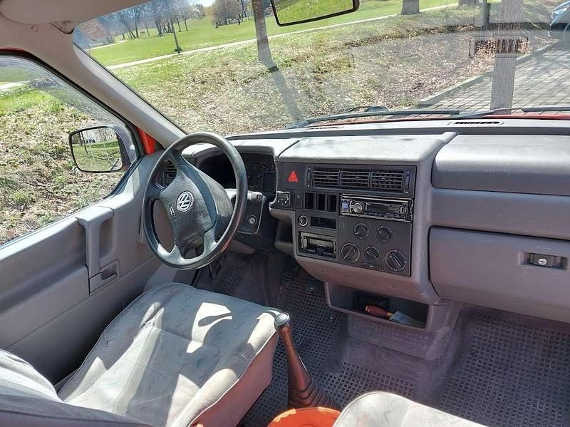 Używany VW Transporter 102 KM (75 kW) 1999 Czerwony Van
