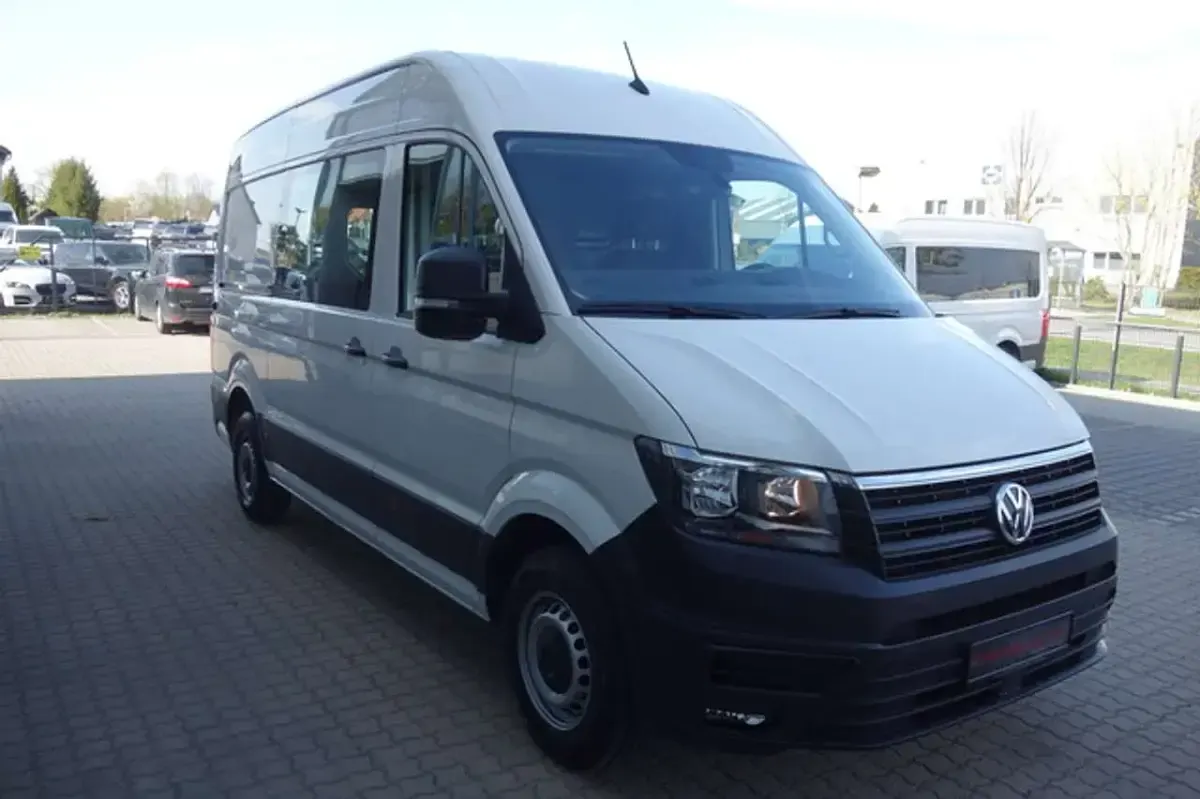 Gebraucht VW Crafter 177 PS (130 kW) 2023 Weiß Van