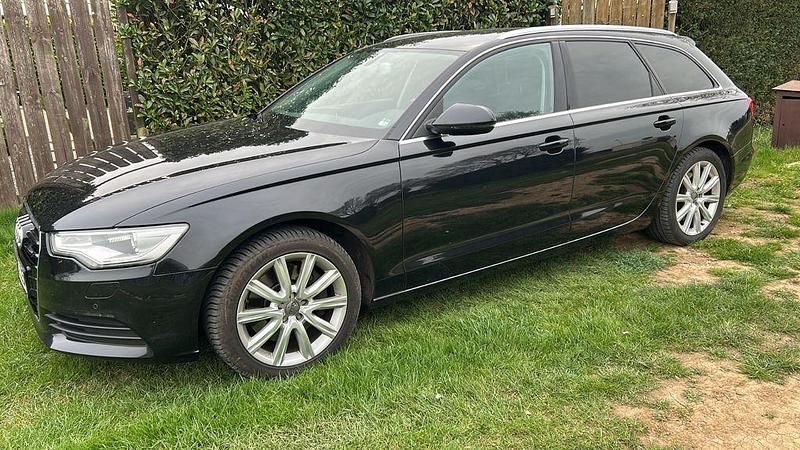 Gebraucht Audi A6 Ambiente 245 PS (180 kW) 2014 Schwarz Kombi