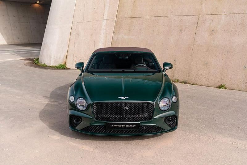 Gebraucht Bentley Continental GT Convertible 551 PS (405 kW) 2024 Grün Cabrio