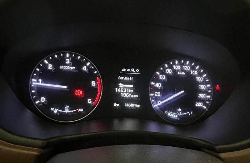 Gebraucht Hyundai i20 Trend 90 PS (66 kW) 2015 Weiß Kleinwagen