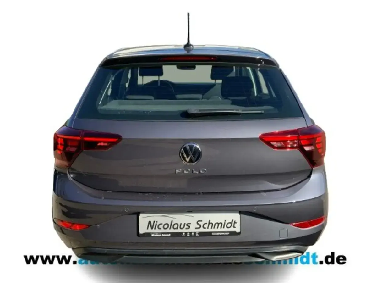 Gebraucht VW Polo Life 80 PS (58 kW) 2023 Grau Limousine