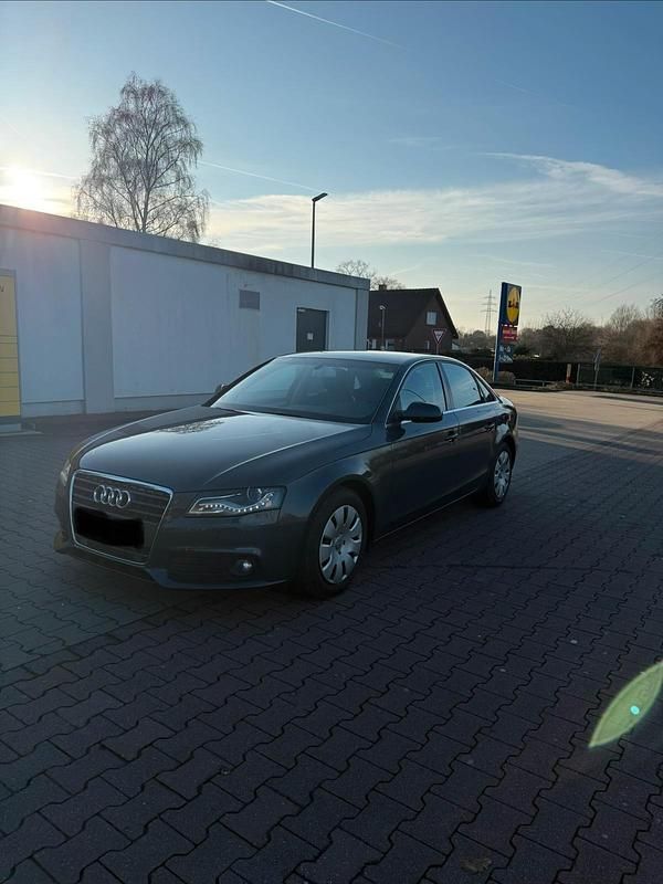Andere farben Gebraucht 2010 Audi A4 Limousine | 8.999 € (Fairer Preis) - Bild 1/4