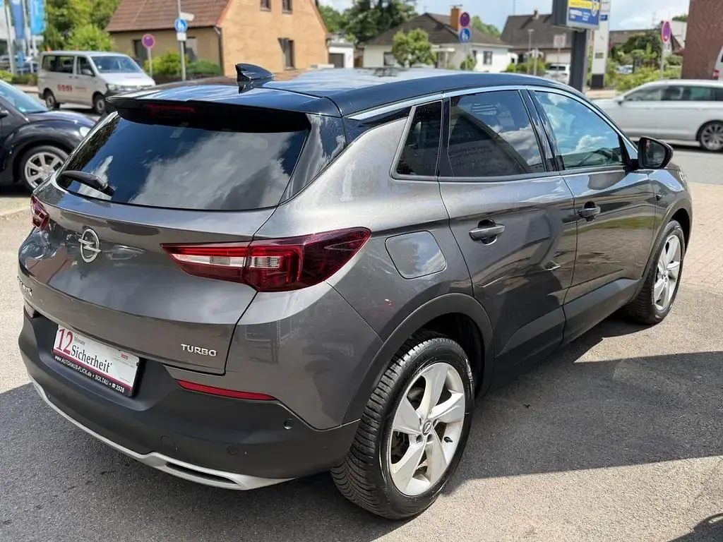 Gebraucht Opel Grandland X Innovation 131 PS (96 kW) 2019 Grau SUV