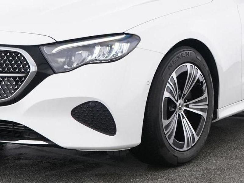 Gebraucht Mercedes E220 Advanced 197 PS (144 kW) 2025 Weiß Limousine