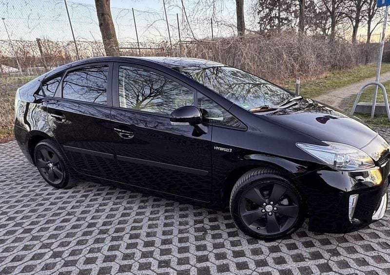 Gebraucht Toyota Prius Executive 99 PS (72 kW) 2012 Schwarz Kleinwagen