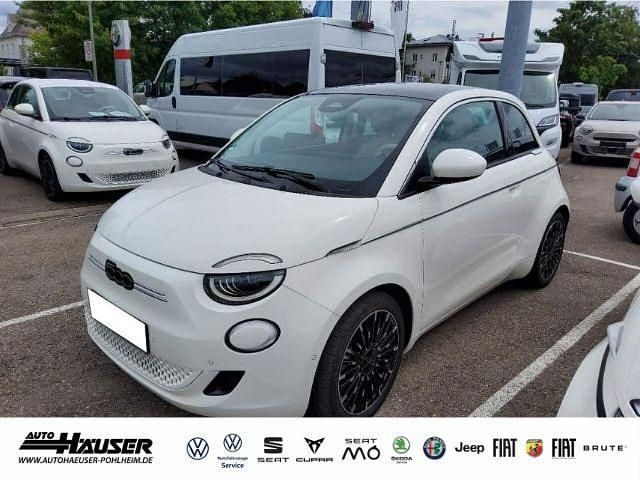 Weiss Gebraucht 2023 Fiat 500e La Prima Kleinwagen | 24.485 € (Etwas zu teuer) - Bild 1/4