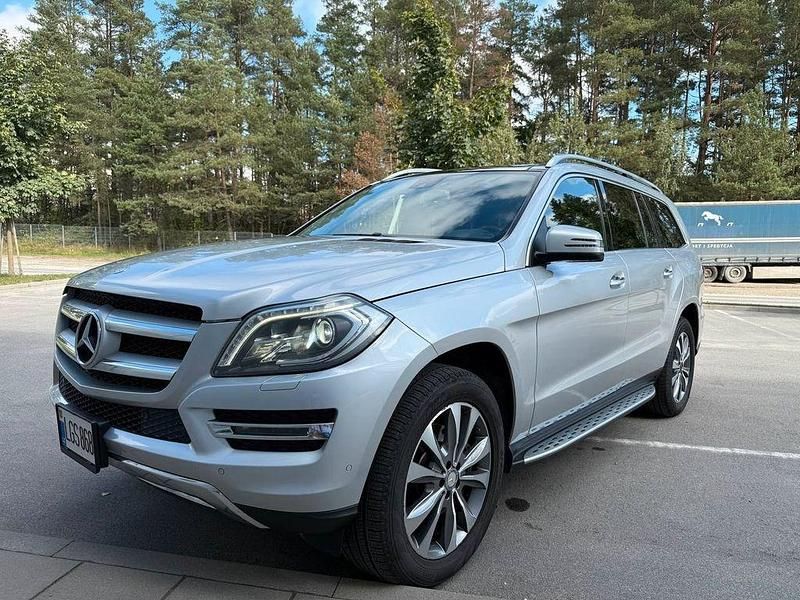 Silber Gebraucht 2015 Mercedes GL450 SUV | 17.999 € (Superpreis) - Bild 1/4
