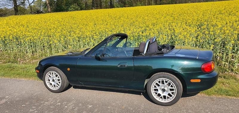 Second-hand Mazda MX5 110 CP (80 kW) 1999 Verde Cabrio