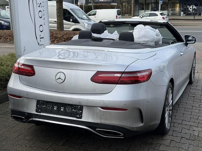 Gebraucht Mercedes E300 AMG line 245 PS (180 kW) 2018 Iridiumsilber  metalliclack Cabrio