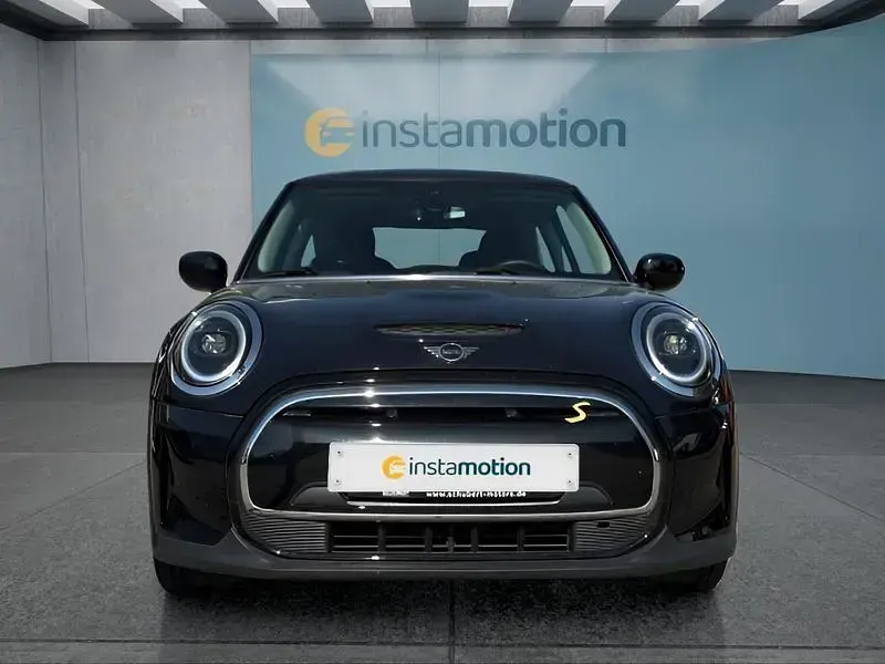 Gebraucht Mini Cooper SE 135 kW (184 PS) 2022 Schwarz Kleinwagen