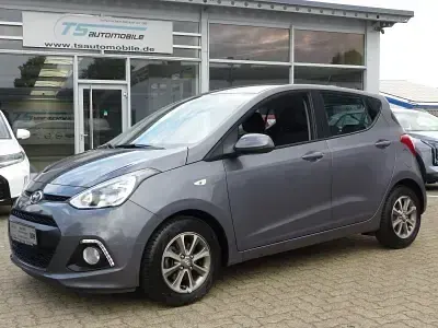 Gebraucht Hyundai i10 Edition 67 PS (49 kW) 2015 Kleinwagen