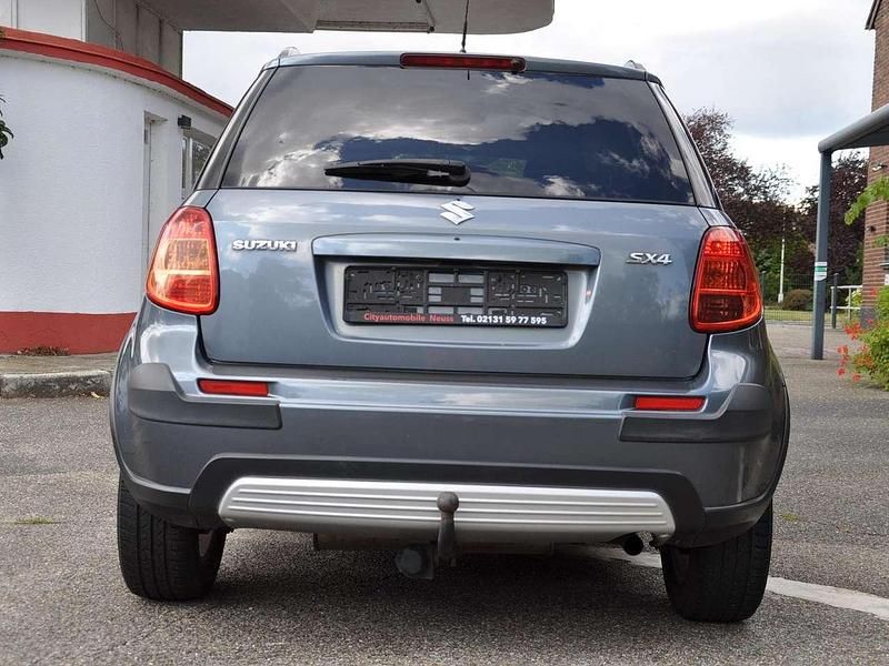 Gebraucht Suzuki SX4 Comfort 107 PS (78 kW) 2008 Grau Limousine