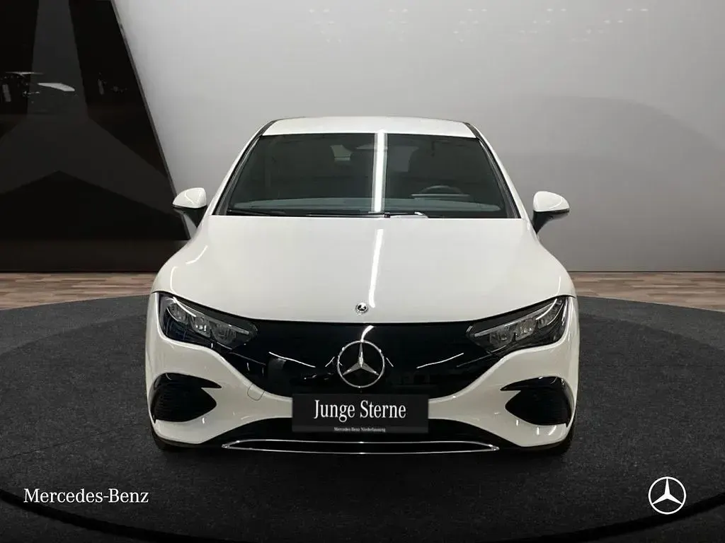 Gebraucht Mercedes EQE300 Avantgarde 194 kW (265 PS) 2025 Weiß Limousine