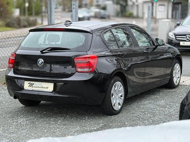 Gebraucht BMW 114 102 PS (75 kW) 2012 Schwarz Kleinwagen