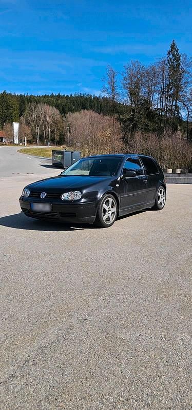 Gebraucht VW Golf Highline 170 PS (125 kW) 2002 Schwarz Coupé