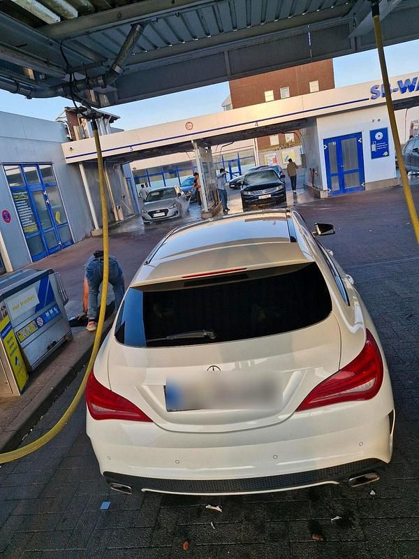 Gebraucht Mercedes CLA220 AMG line 177 PS (130 kW) 2016 Weiß Limousine