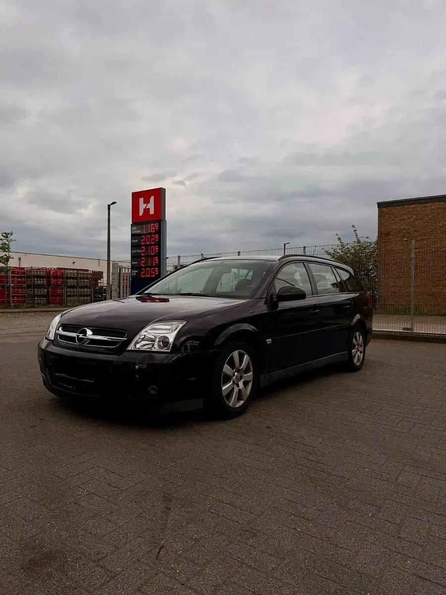 Gebraucht Opel Vectra Cosmo 155 PS (114 kW) 2005 Schwarz Kombi