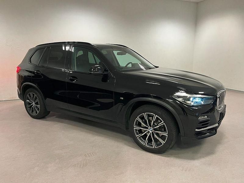 Schwarz Gebraucht 2020 BMW X5 Performance SUV | 39.900 € (Etwas zu teuer) - Bild 1/4