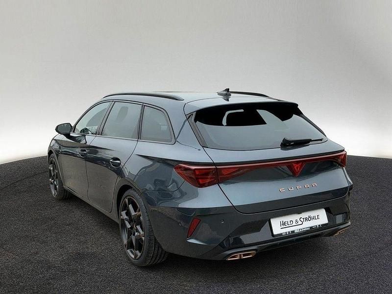 Neu Cupra Leon VZ 272 PS (200 kW) 2025 S7 "magnetic tech" Kombi