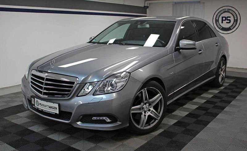 Silber Gebraucht 2009 Mercedes E350 Avantgarde Limousine | 15.490 € (Etwas zu teuer) - Bild 1/3