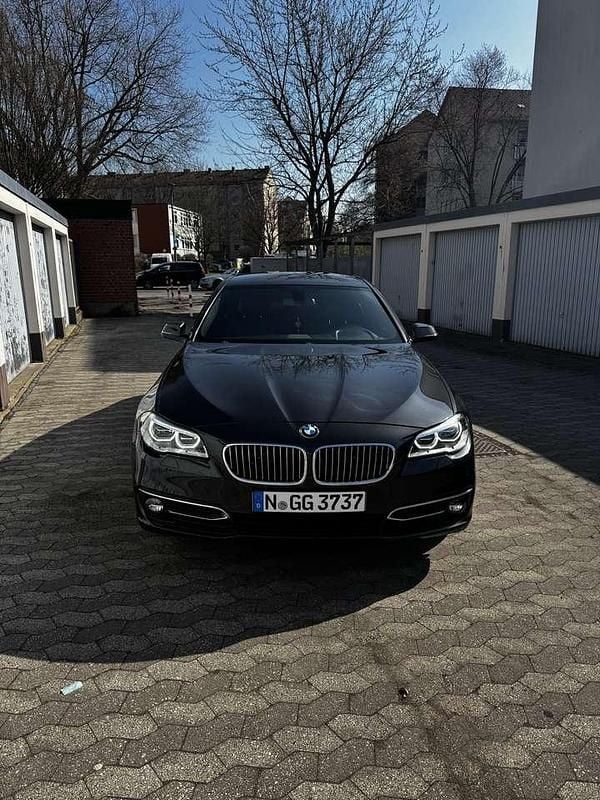Gebraucht BMW 520 Luxury Line 190 PS (139 kW) 2015 Weiß Limousine