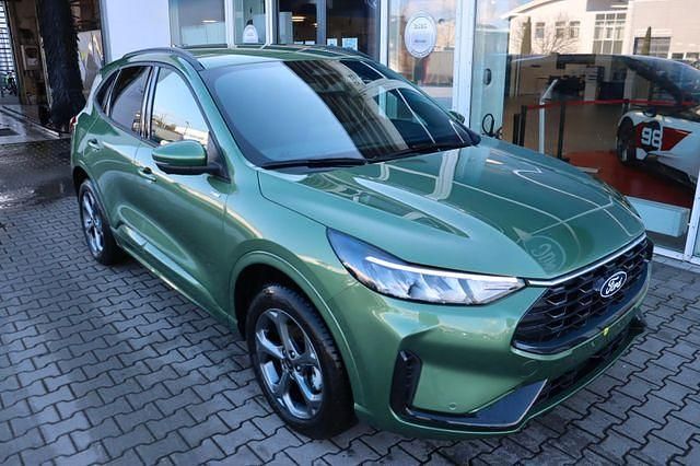 Neu Ford Kuga ST-Line 242 PS (177 kW) 2026 Bursting green metallic SUV