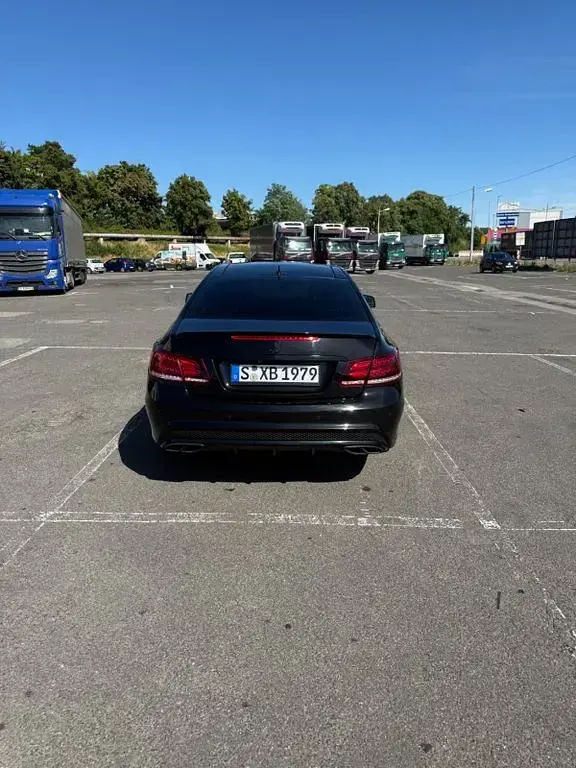 Gebraucht Mercedes E350 306 PS (225 kW) 2014 Schwarz Coupé
